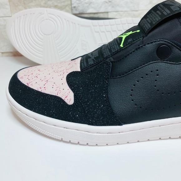 WMNS AIR JORDAN 1 RET LOW - Picture 5 of 8
